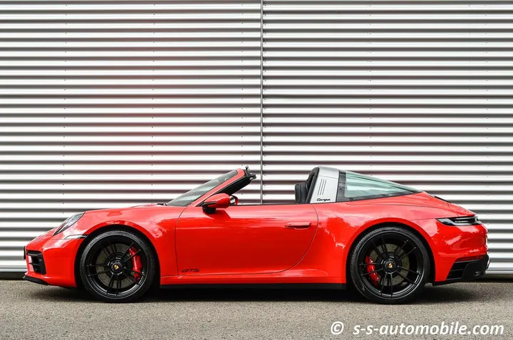 Porsche 992