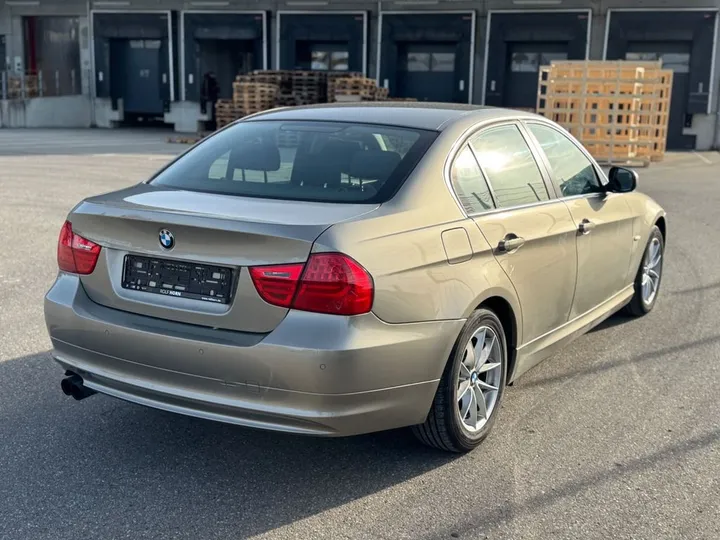 BMW 325