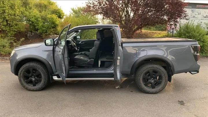 Isuzu D-Max