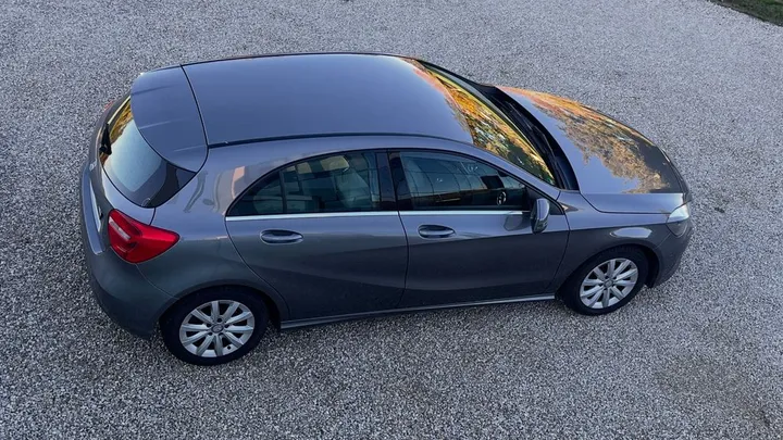 Mercedes-Benz A 180