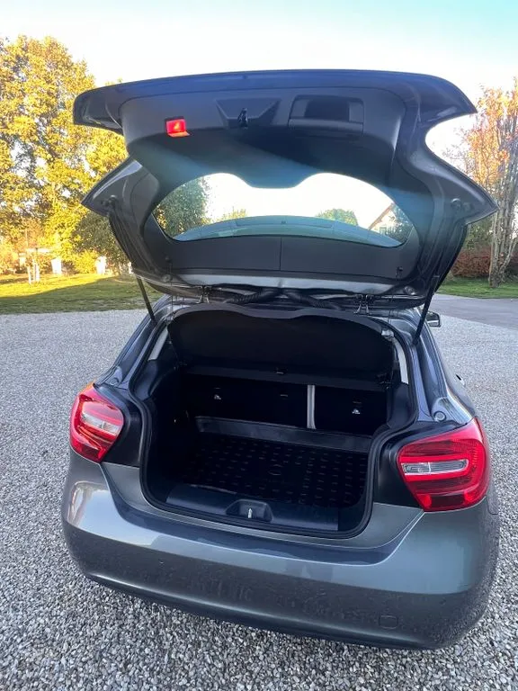 Mercedes-Benz A 180