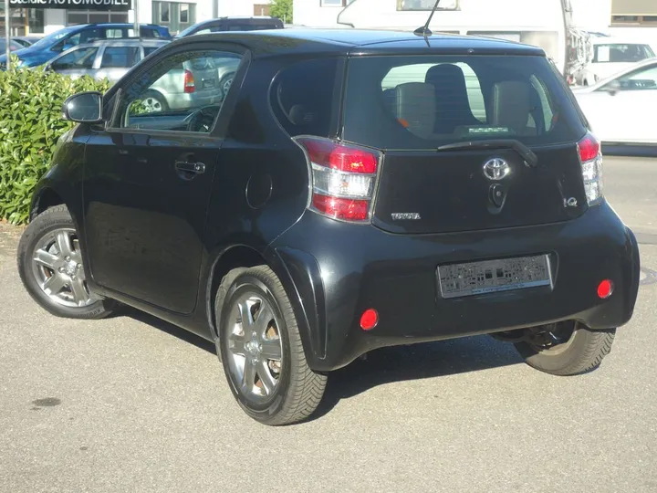 Toyota IQ