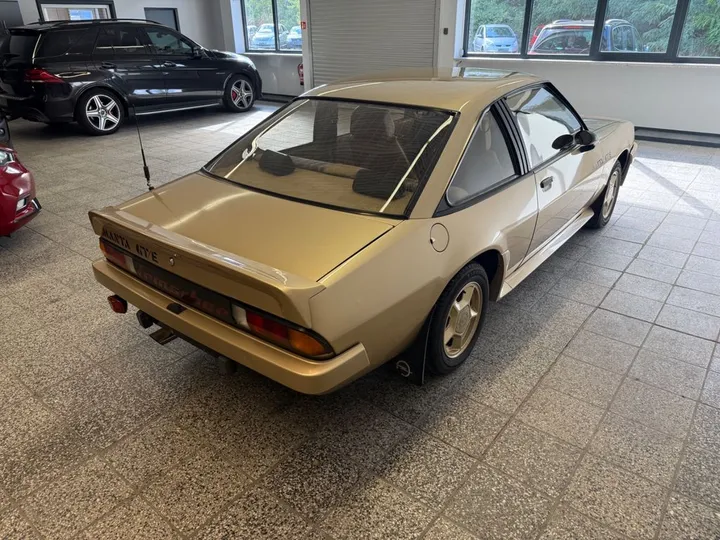 Opel Manta