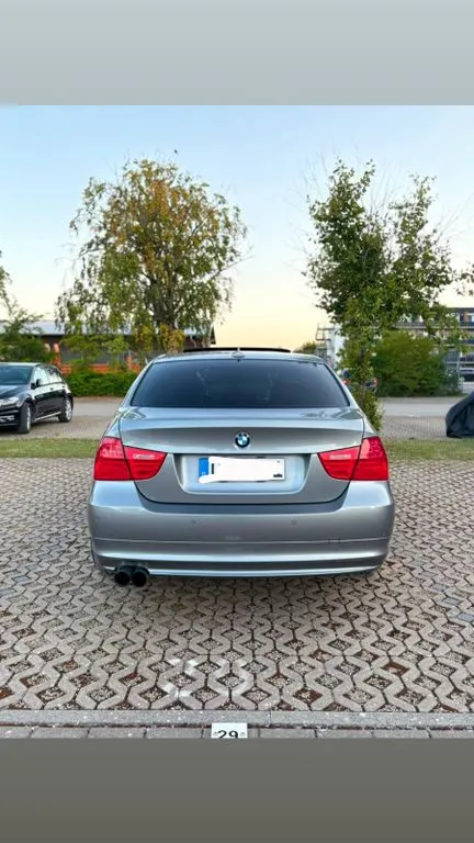 BMW 325