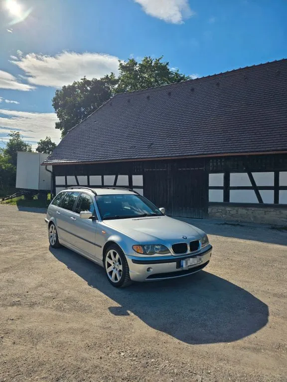 BMW 320