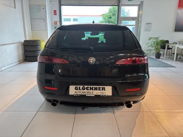 Alfa Romeo 159