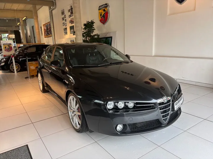 Alfa Romeo 159