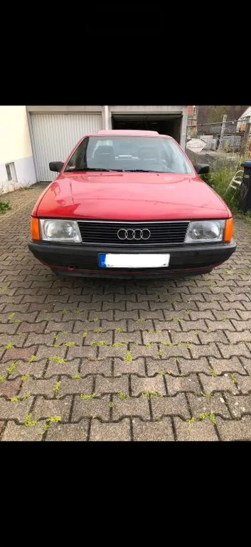 Audi 100