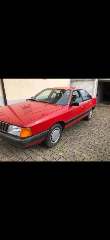 Audi 100