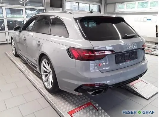 Audi RS4