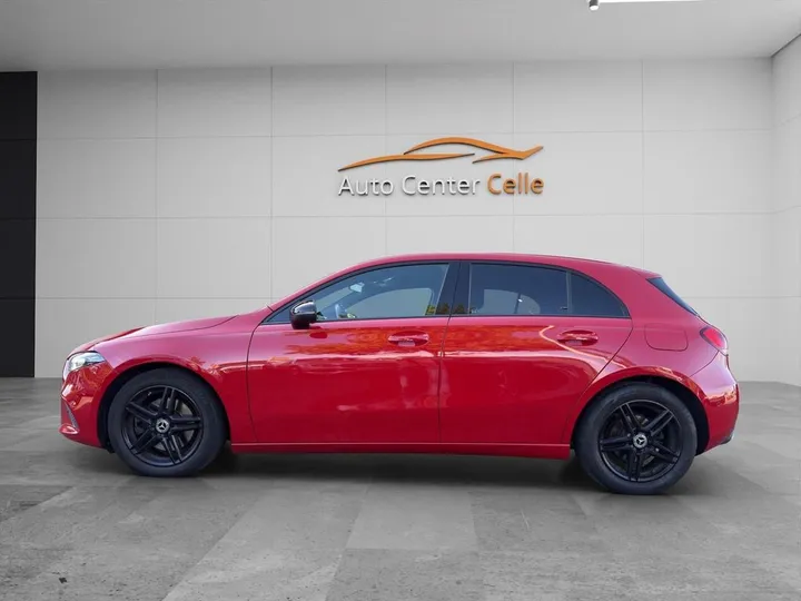 Mercedes-Benz A 220