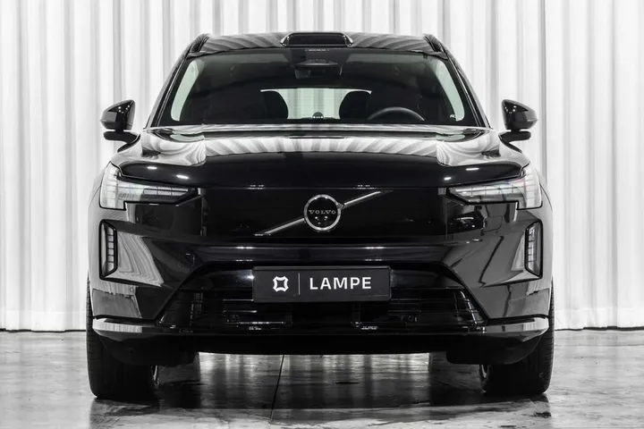 Volvo EX90