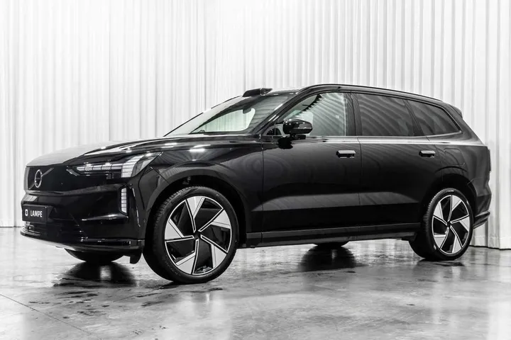 Volvo EX90