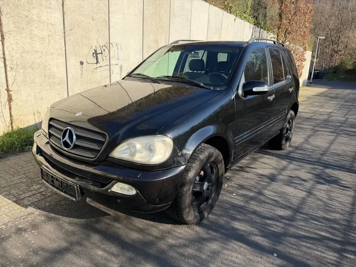 Mercedes-Benz ML 270