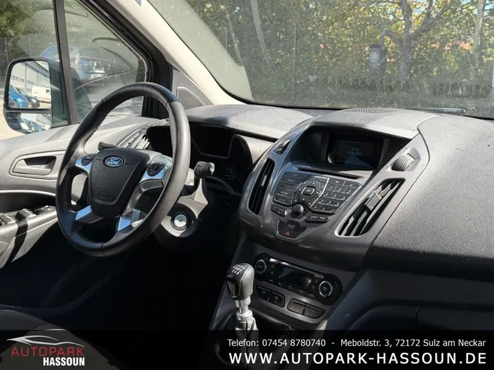 Ford Grand Tourneo