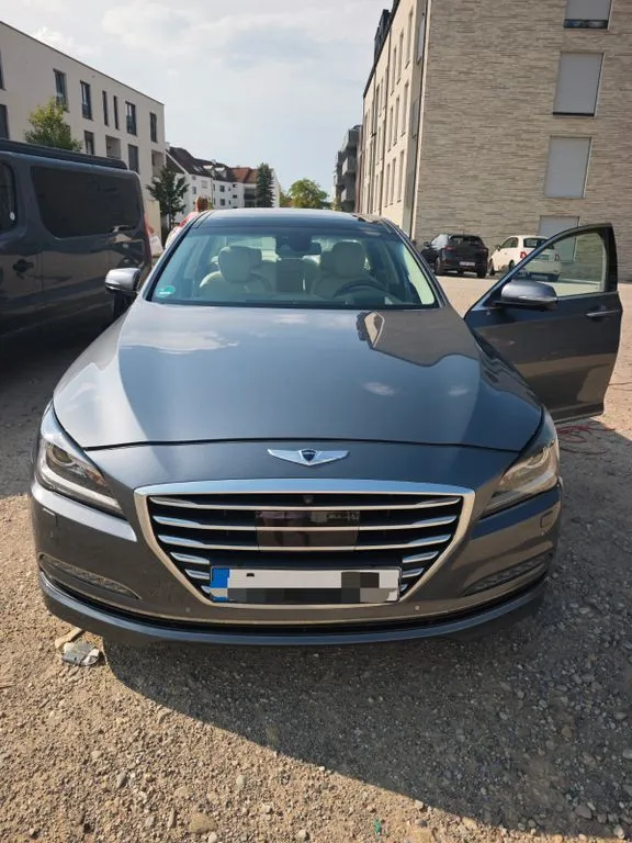 Hyundai Genesis