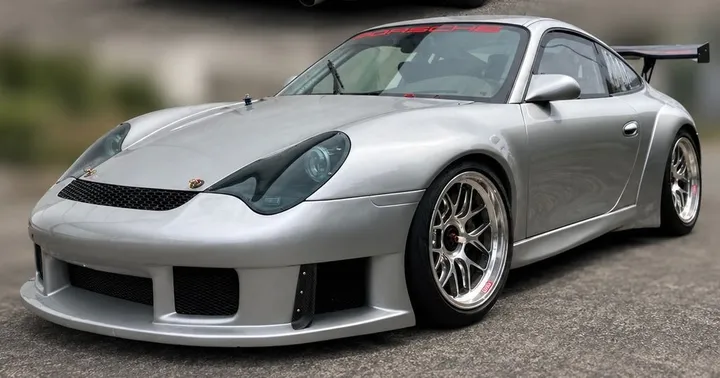 Porsche 996