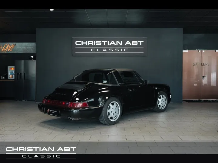 Porsche 964