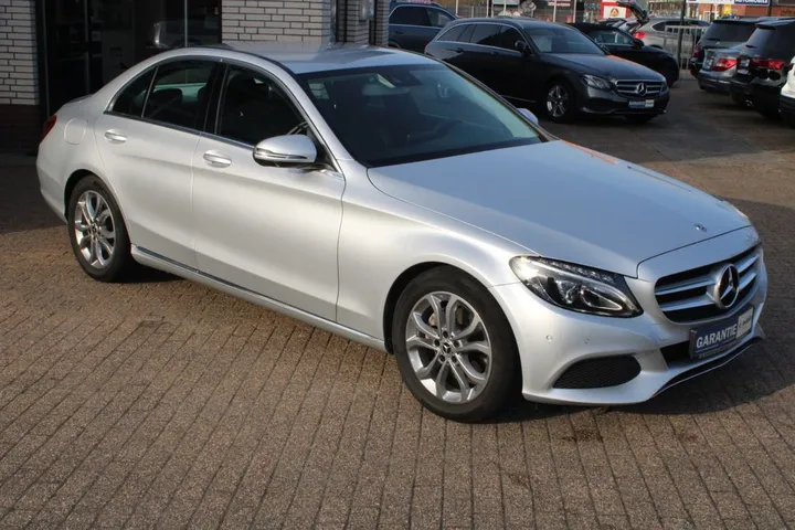 Mercedes-Benz C 180
