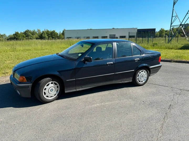 BMW 318