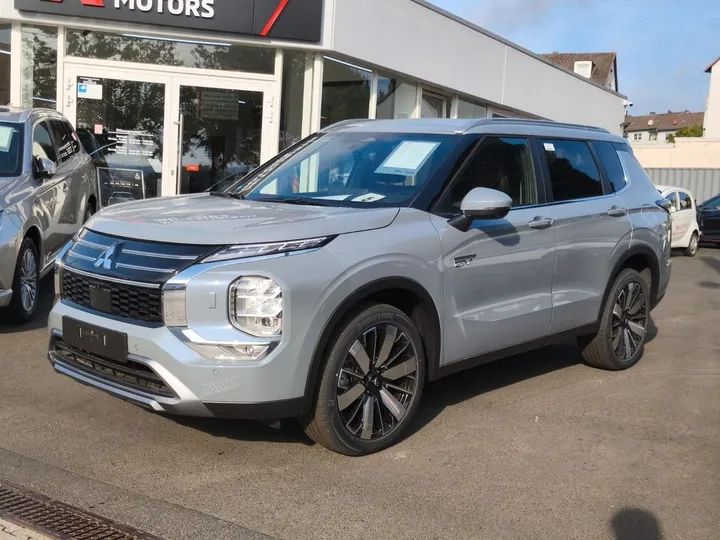Mitsubishi Plug-in Hybrid Outlander