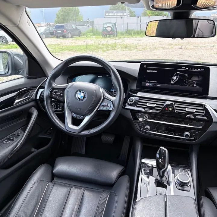 BMW 530