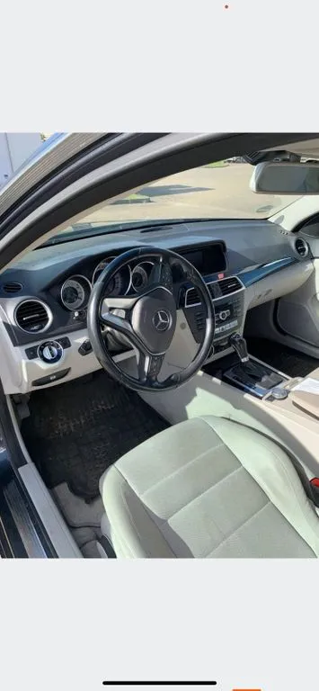 Mercedes-Benz C 250
