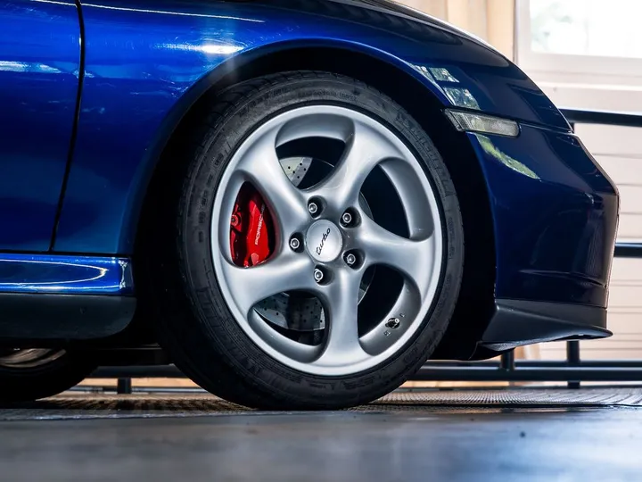Porsche 996