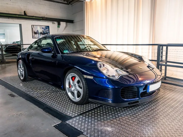 Porsche 996