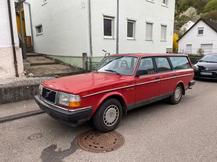 Volvo 240