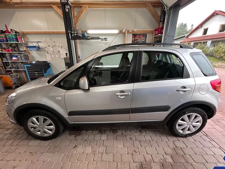 Suzuki SX4