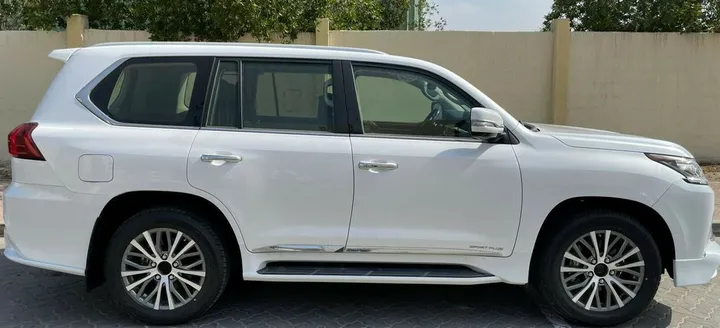 Lexus LX 450