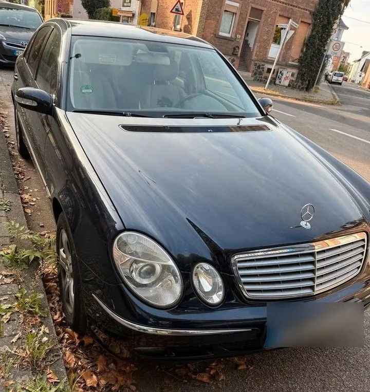 Mercedes-Benz E 280