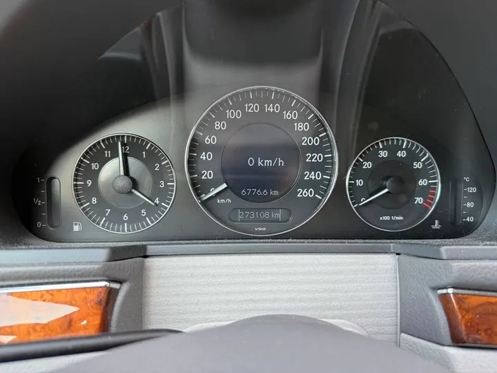 Mercedes-Benz E 280