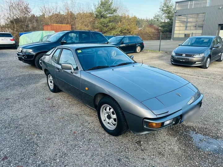 Porsche 924
