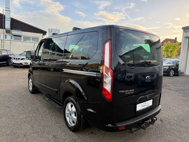 Ford Tourneo Custom