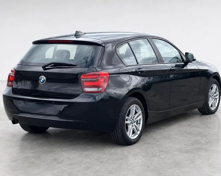 BMW 114