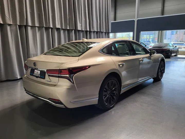 Lexus LS 500