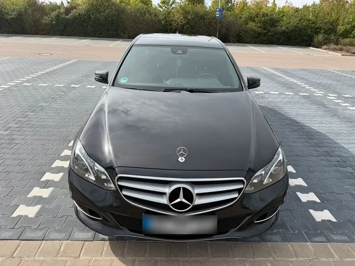 Mercedes-Benz E 220