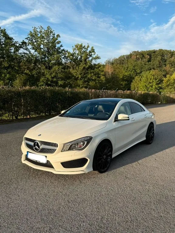 Mercedes-Benz CLA 200
