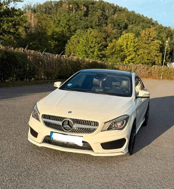 Mercedes-Benz CLA 200