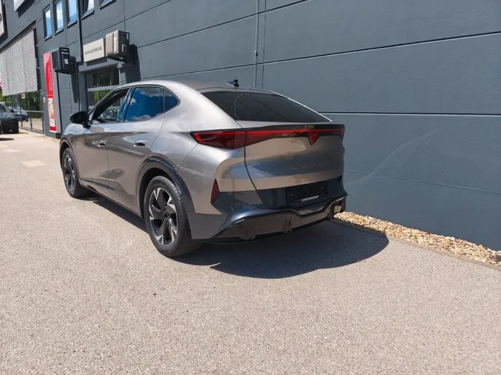 Cupra Tavascan