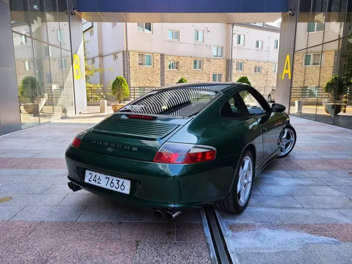 Porsche 911
