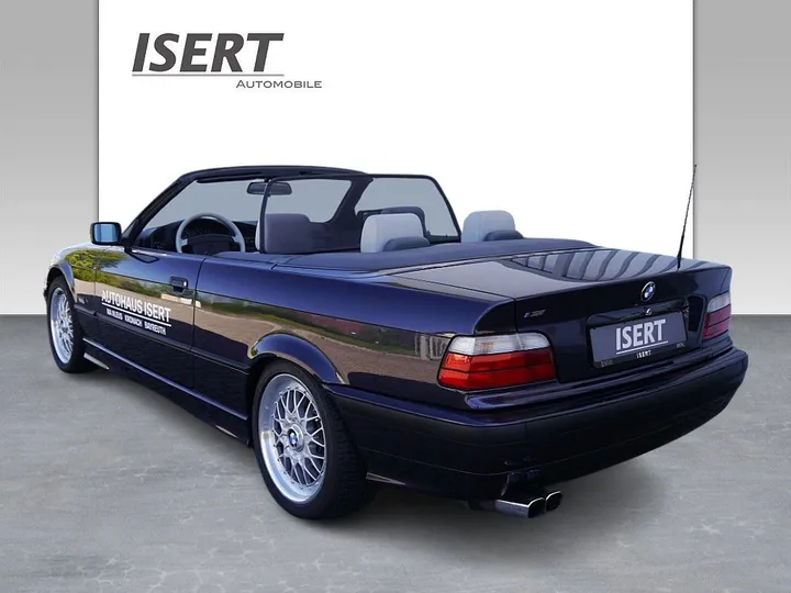 BMW 325