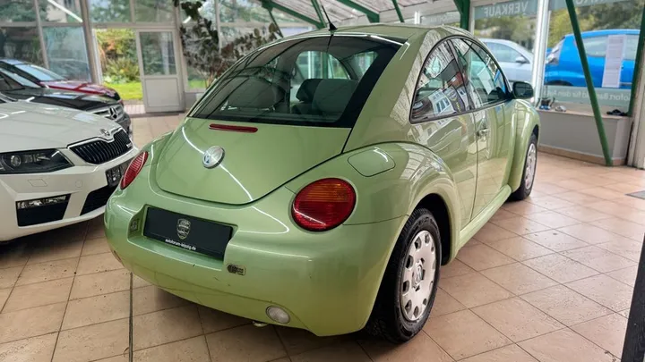 Volkswagen New Beetle