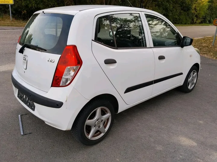Hyundai i10