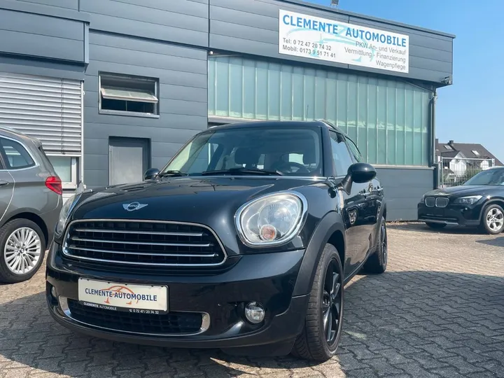 MINI One Countryman