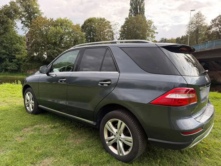 Mercedes-Benz ML 350