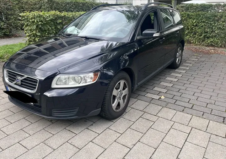 Volvo V50