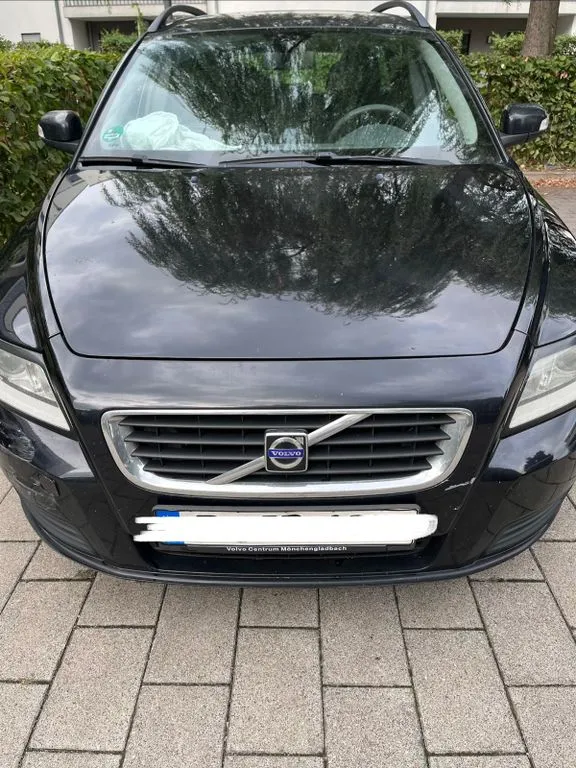 Volvo V50